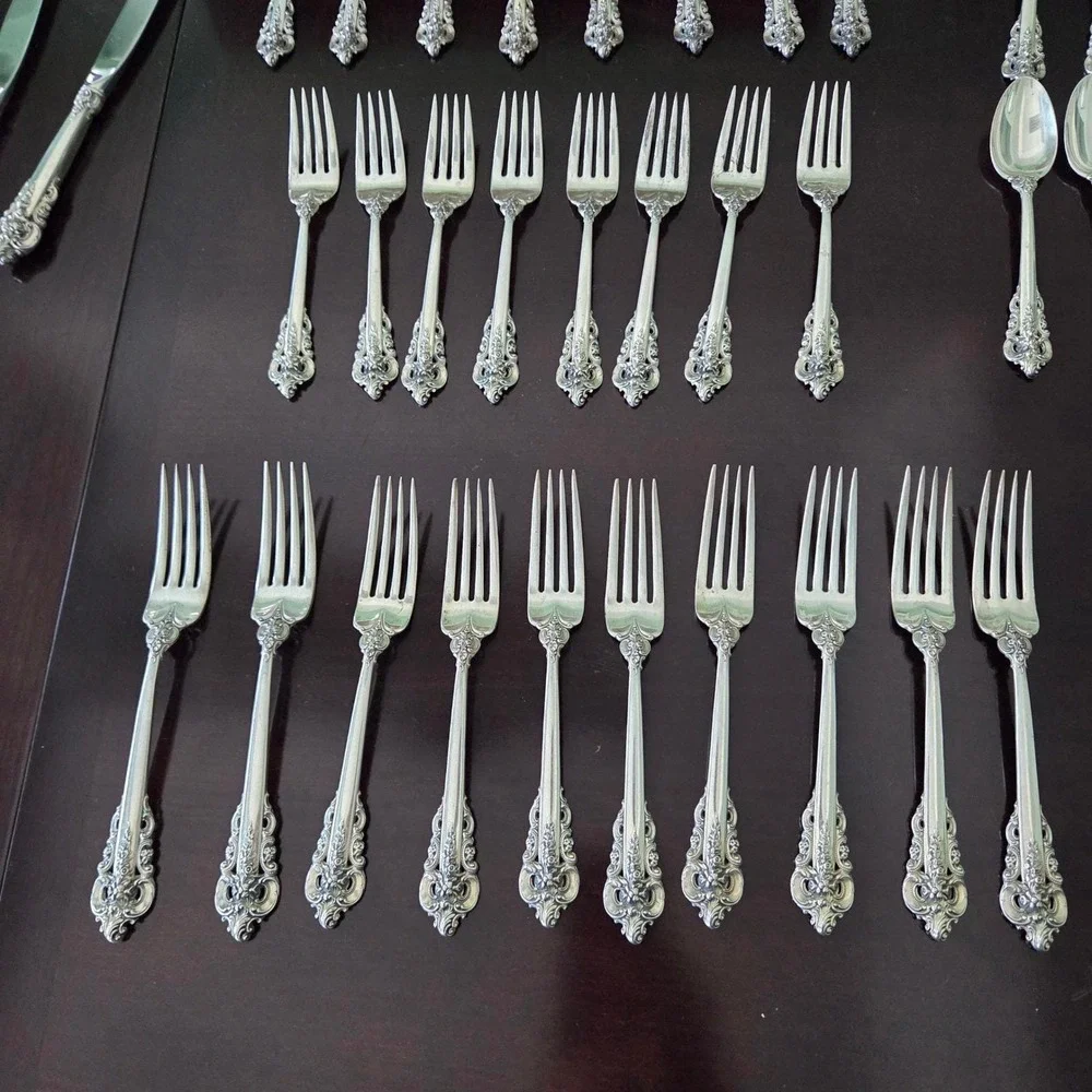 Wallace Grande Baroque Sterling Silver Flatware Set 61 Pieces Wooden Chest